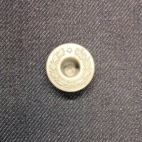 Top Button T-1