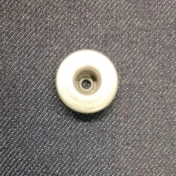 Top Button T-3